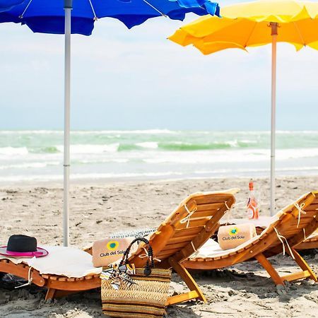 Club Del Sole Pini Boutique Resort Punta Marina Kültér fotó