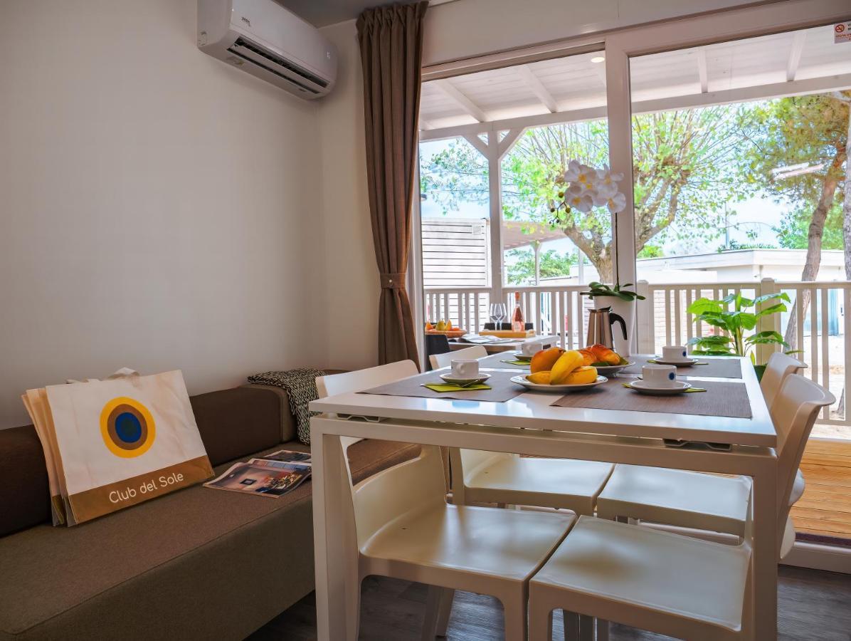 Club Del Sole Pini Boutique Resort Punta Marina Kültér fotó