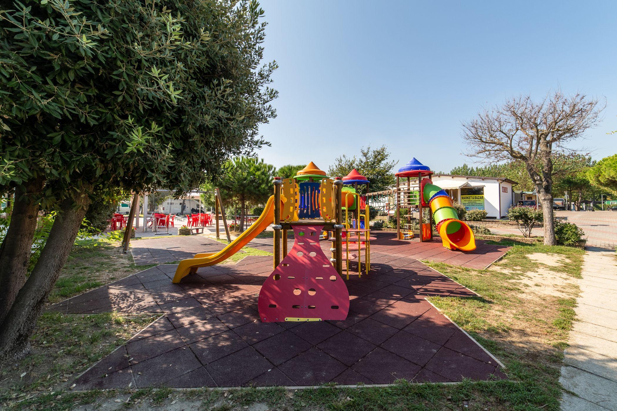 Club Del Sole Pini Boutique Resort Punta Marina Kültér fotó